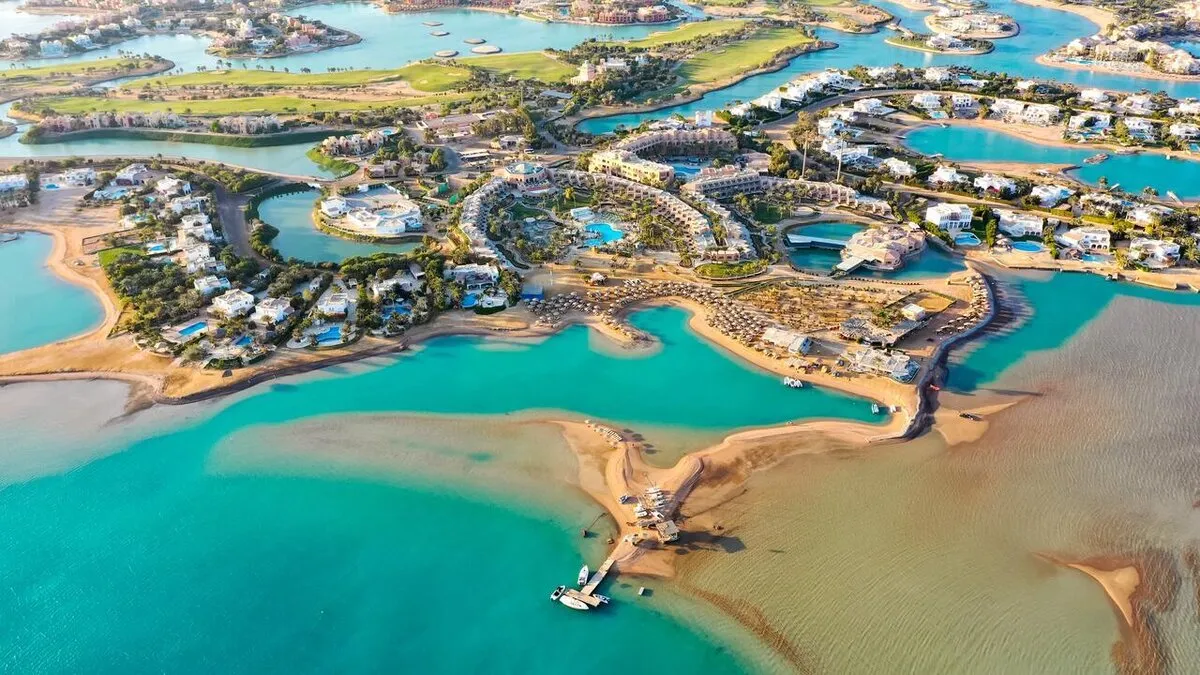 A BOAT TRIP BY CANALS OF ELGOUNA - 8
