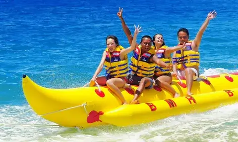 Rides on banana and tube boats