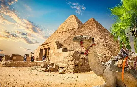 Pyramids tour from Hurghada