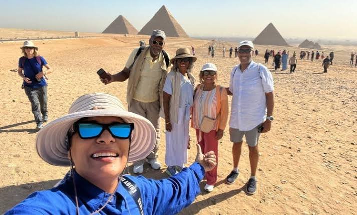 Private Tour Cheaper Than a Group Tour: 7 Complete Reliable Analyses