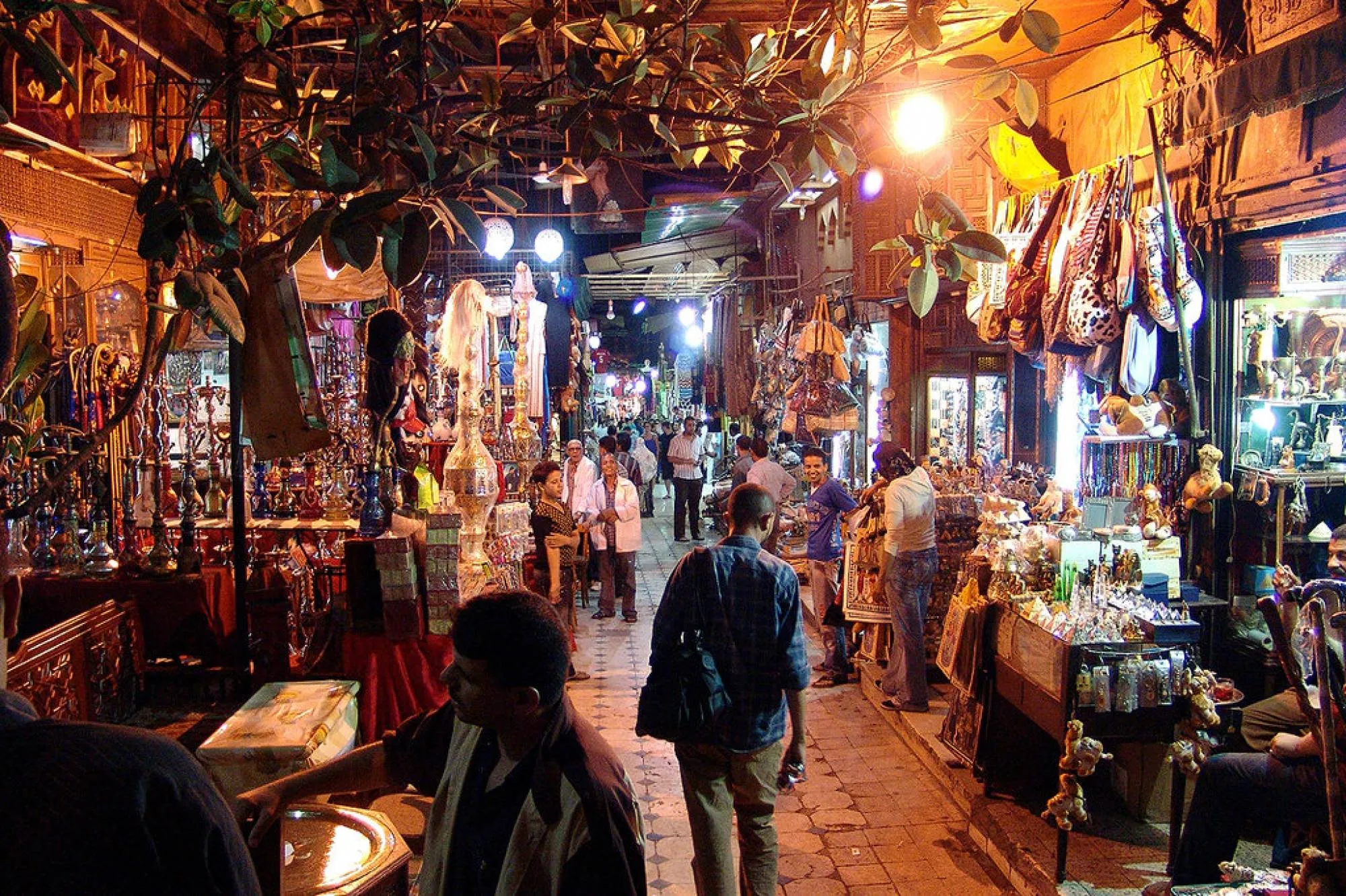 How to Haggle in Egyptian Shops: 7 Best Excellent Tips 2026
