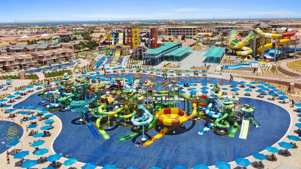 NEVER LAND AQUA PARK