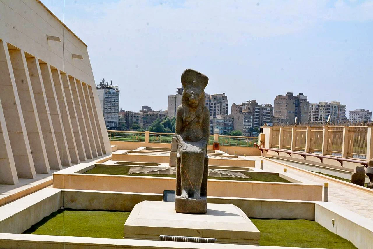 PRIVATE 1-DAY TRIP TO DENDERA AND ABIDOS