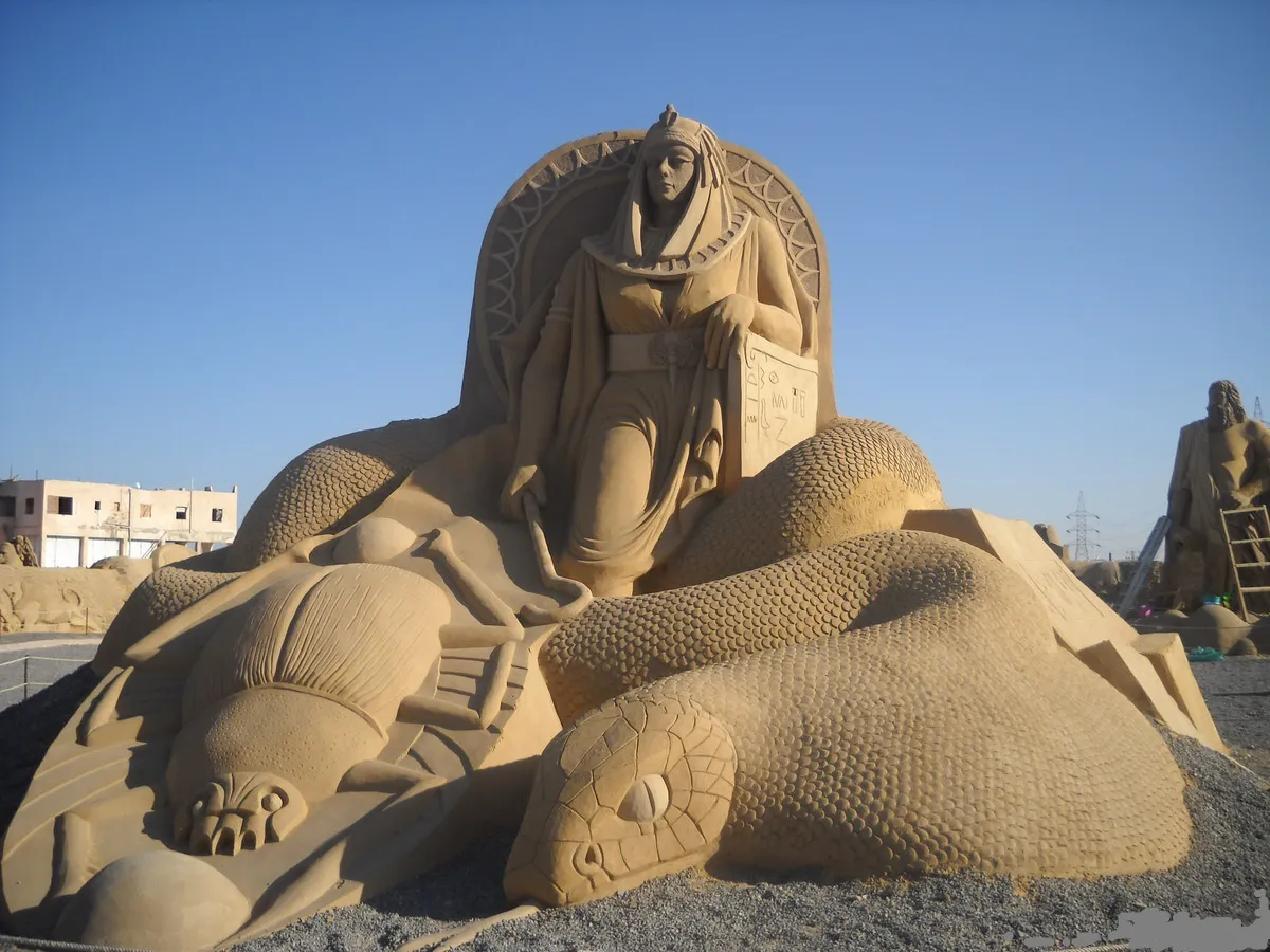 PRIVATE TOUR TO SAND CITY PARK AND MINI EGYPT PARK