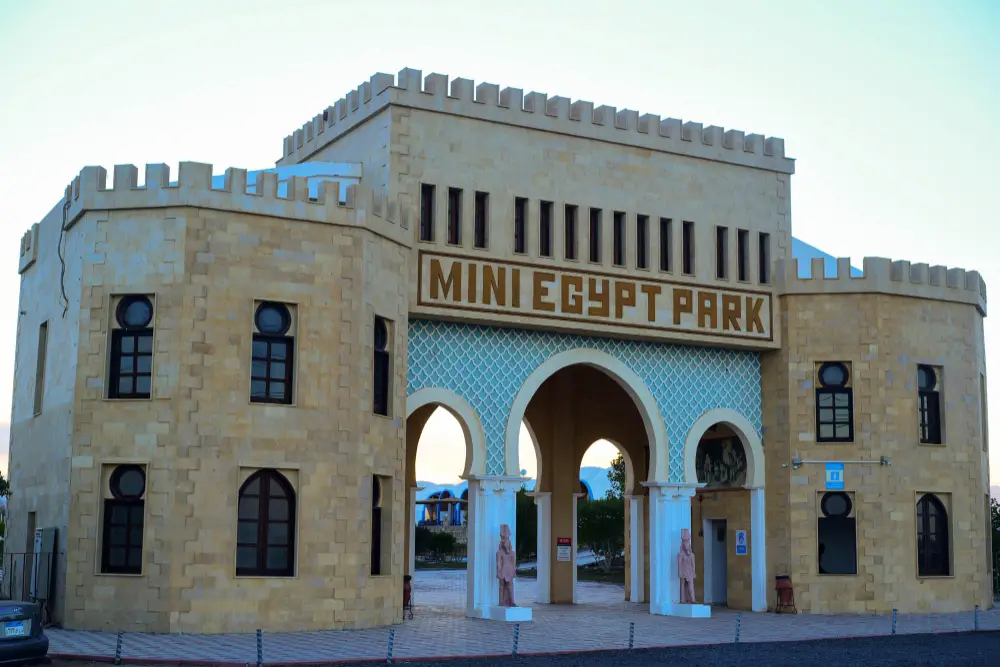 MINI EGYPT PARK