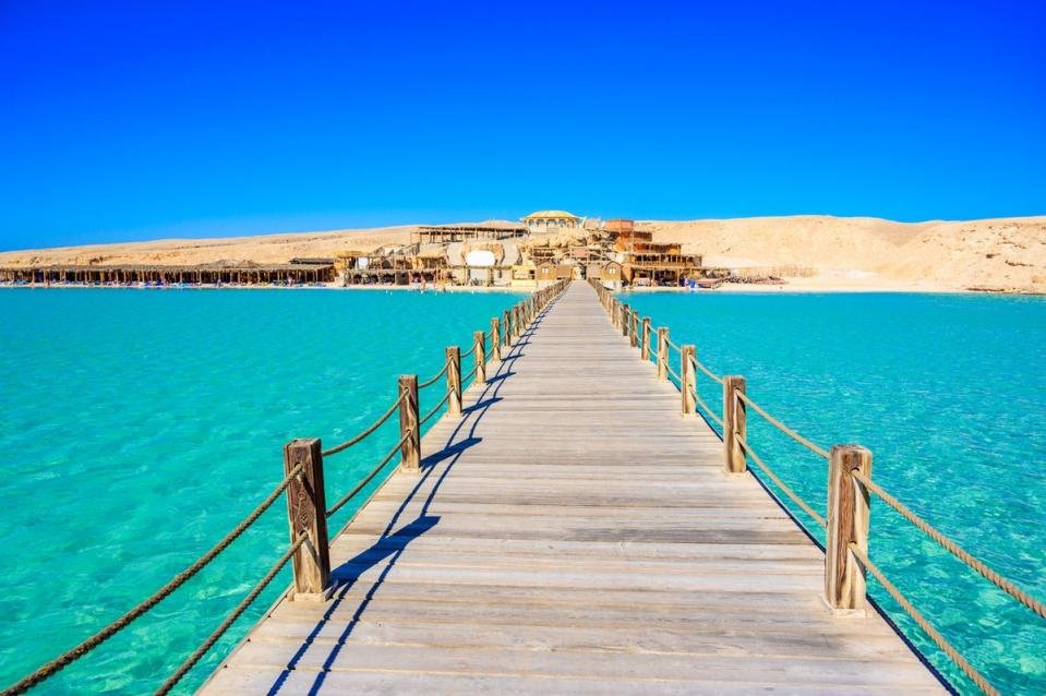 <p>What are the most famous Egyptian islands in the Red Sea that tourists can visit for diving and snorkeling?</p>