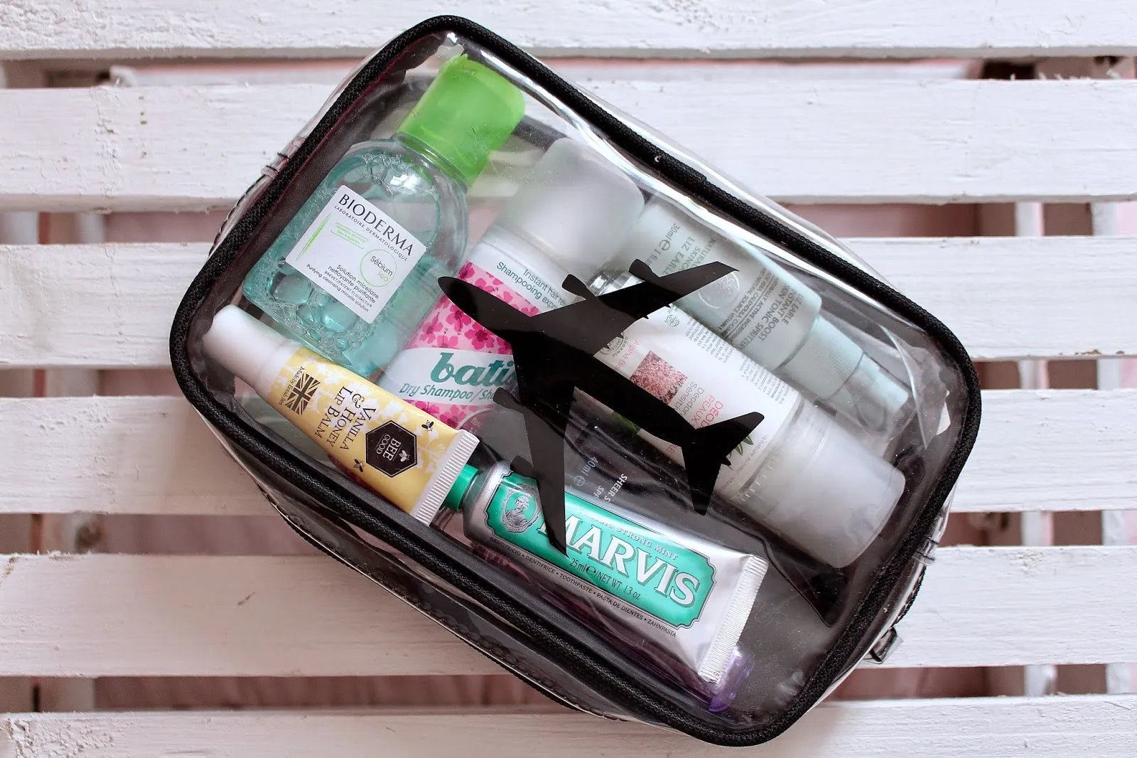 <p><strong>What Can You Carry in Your Carry-On Luggage? (Permitted Items)</strong></p>