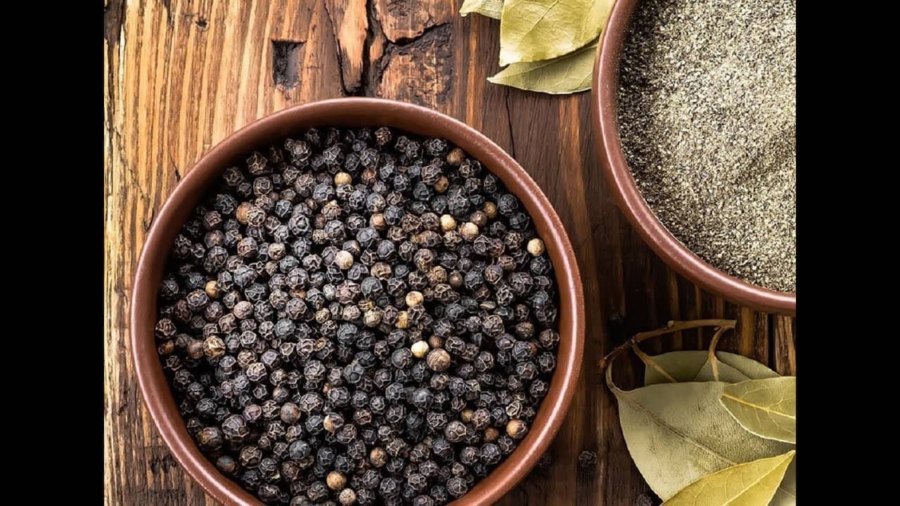 Black pepper - Image 1