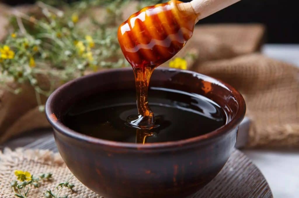 BLACKSTRAP MOLASSES (BLACK HONEY)