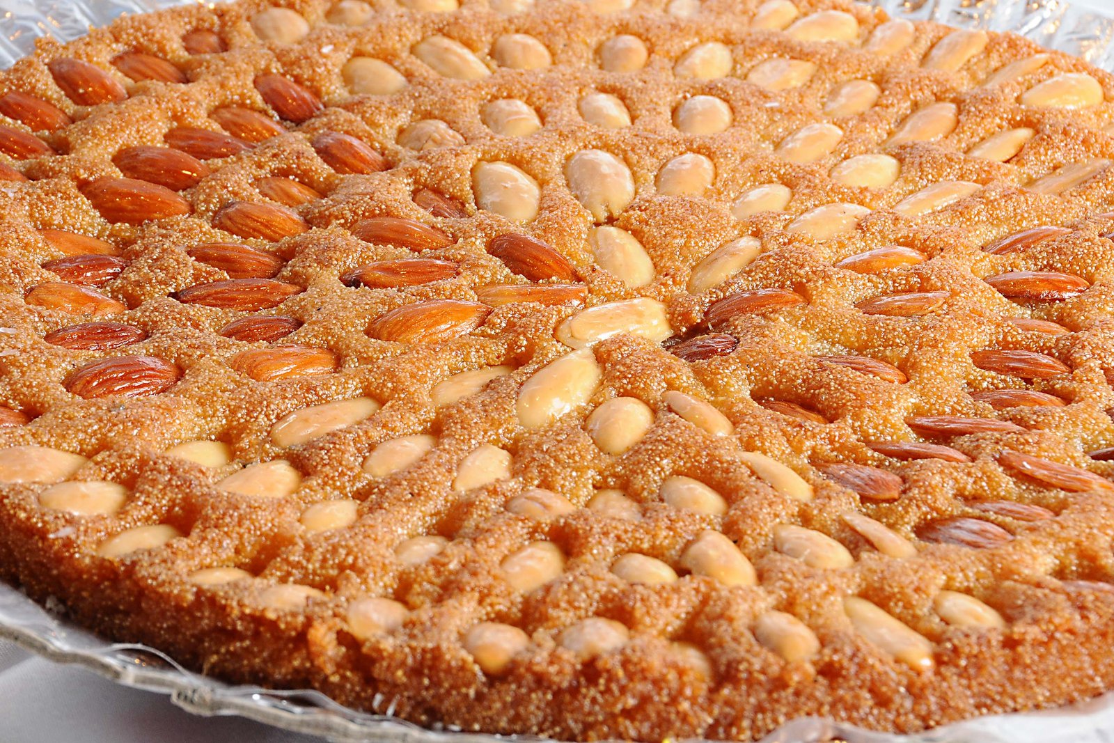 BASBOUSA WITH NUTS - Image 2