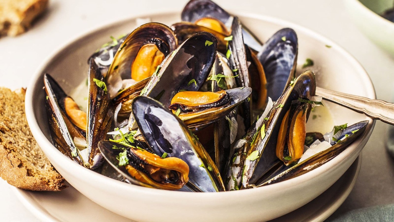 GRILLED MUSSELS - Image 2
