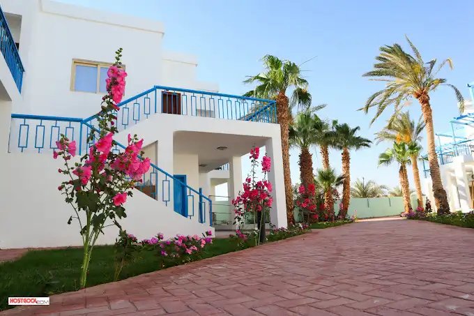 Furnished chalets at Mirage Bay Resort.