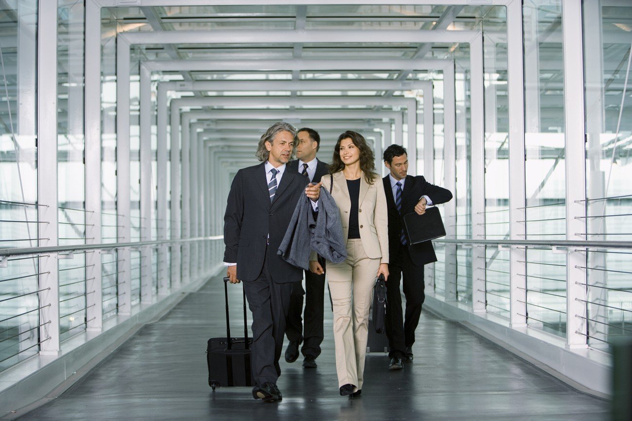 MEET & ASSIST + VIP lounge